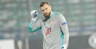 Вратарят на ЦСКА получава предложение за нов договор